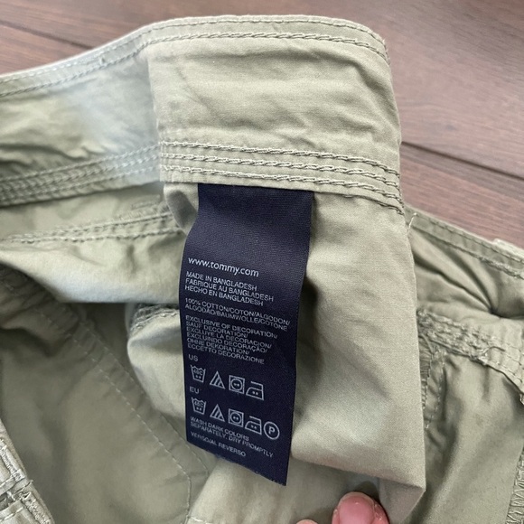 Tommy Hilfiger cargo capris pants size 6 - Picture 3 of 6